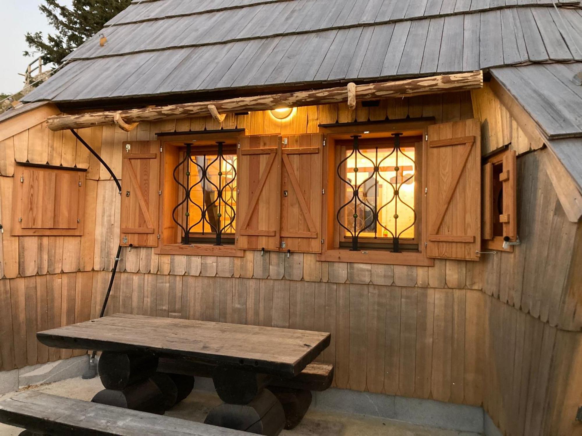 Chalet Lepenatka With Sauna - I Feel Alps Stahovica Exteriör bild