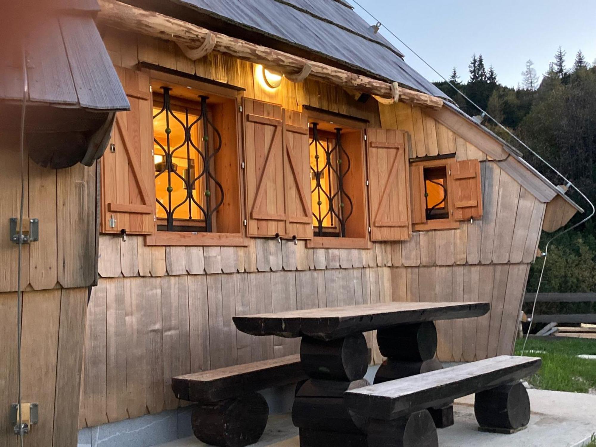 Chalet Lepenatka With Sauna - I Feel Alps Stahovica Exteriör bild